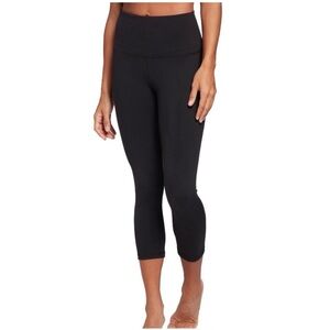 CALIA by Carrie Underwood Black Cropped Leggings
